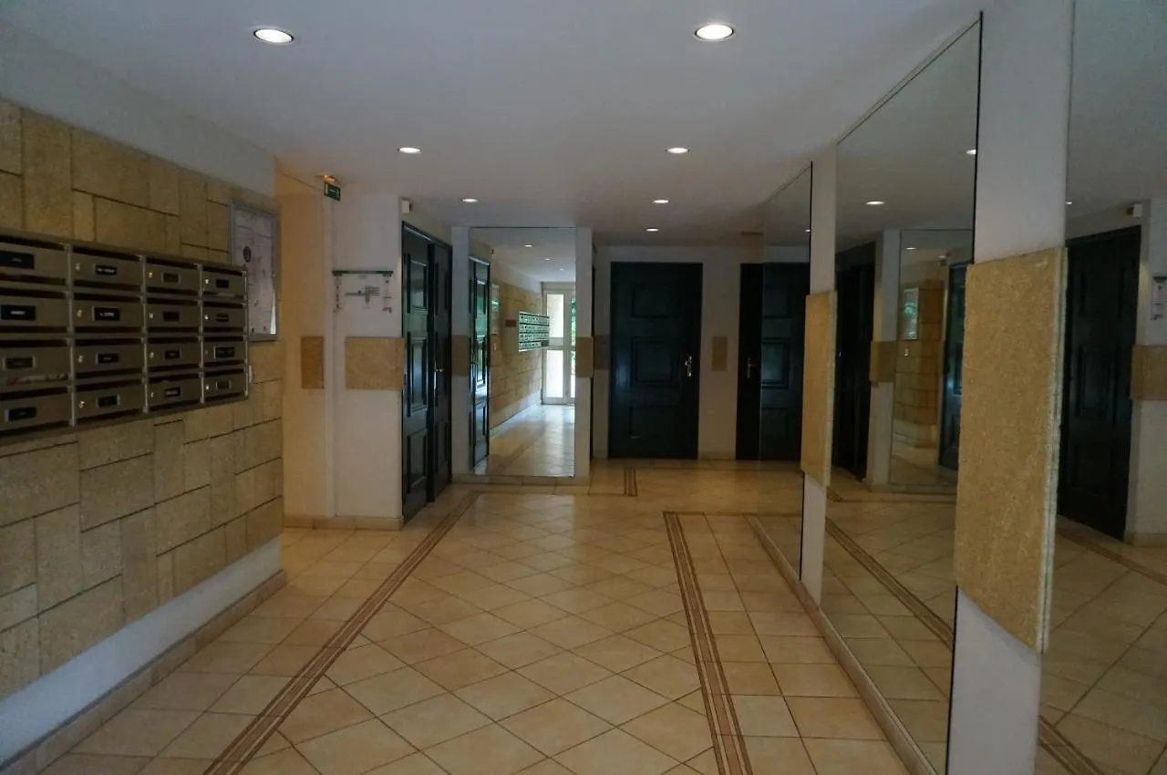 Juan-Les-Pins Residentiel, Grand Studio Proche Plages Et Commerces Antibes Apartment